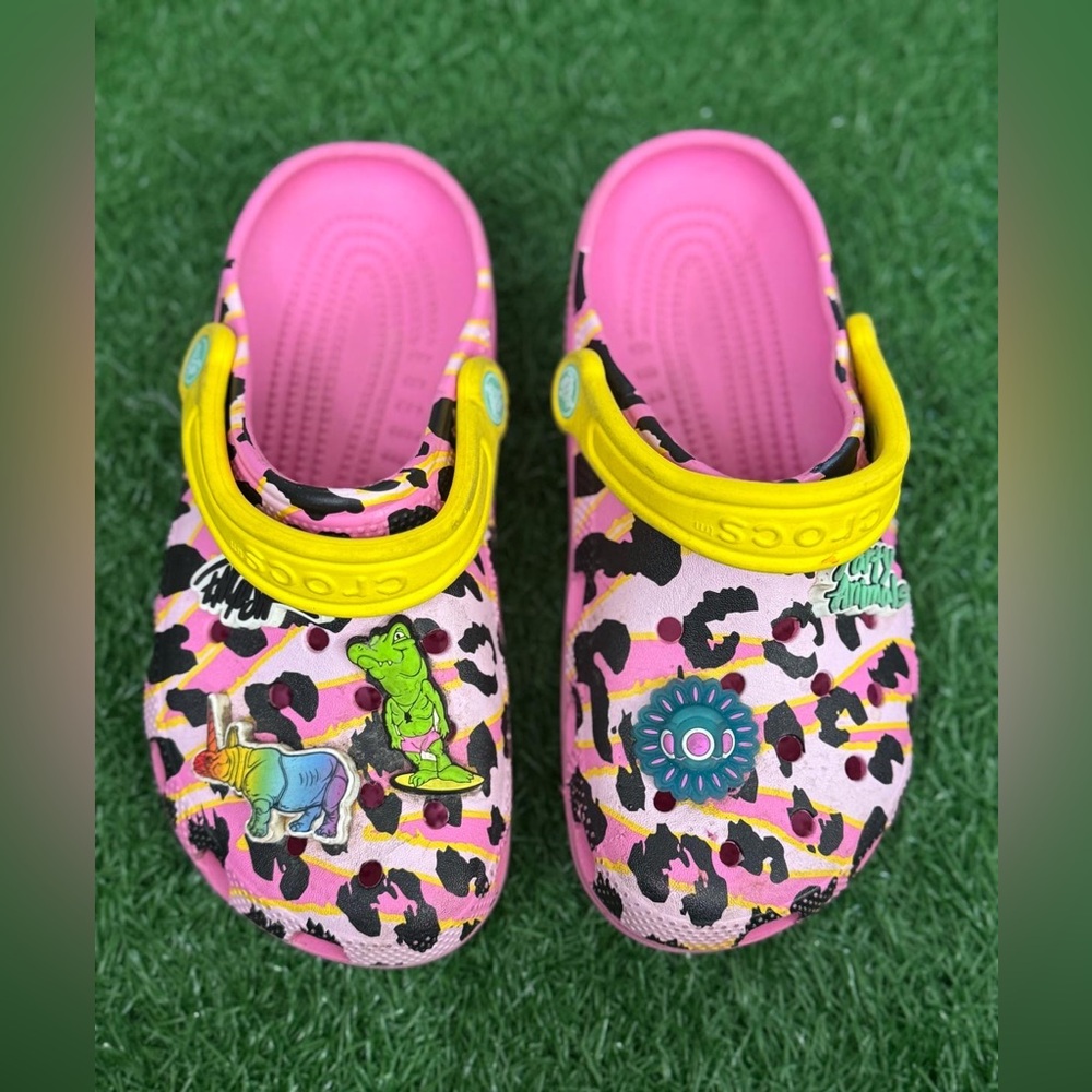 Crocs Kids' Pink and Yellow Clogs Size‎ J-4